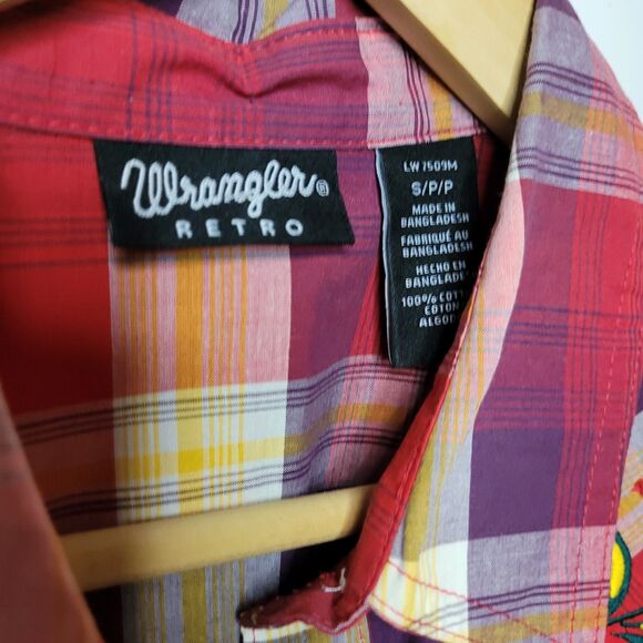 Wrangler Retro Women Size S Pearl Snap Western Shirt Cowgirl Rodeo Plaid Roses - Picture 6 of 9